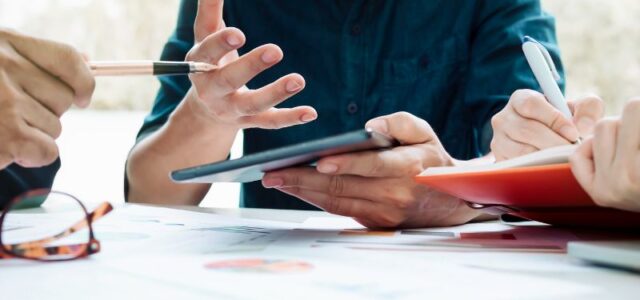 Hồ sơ thành lập công ty cổ phần gồm những gì?